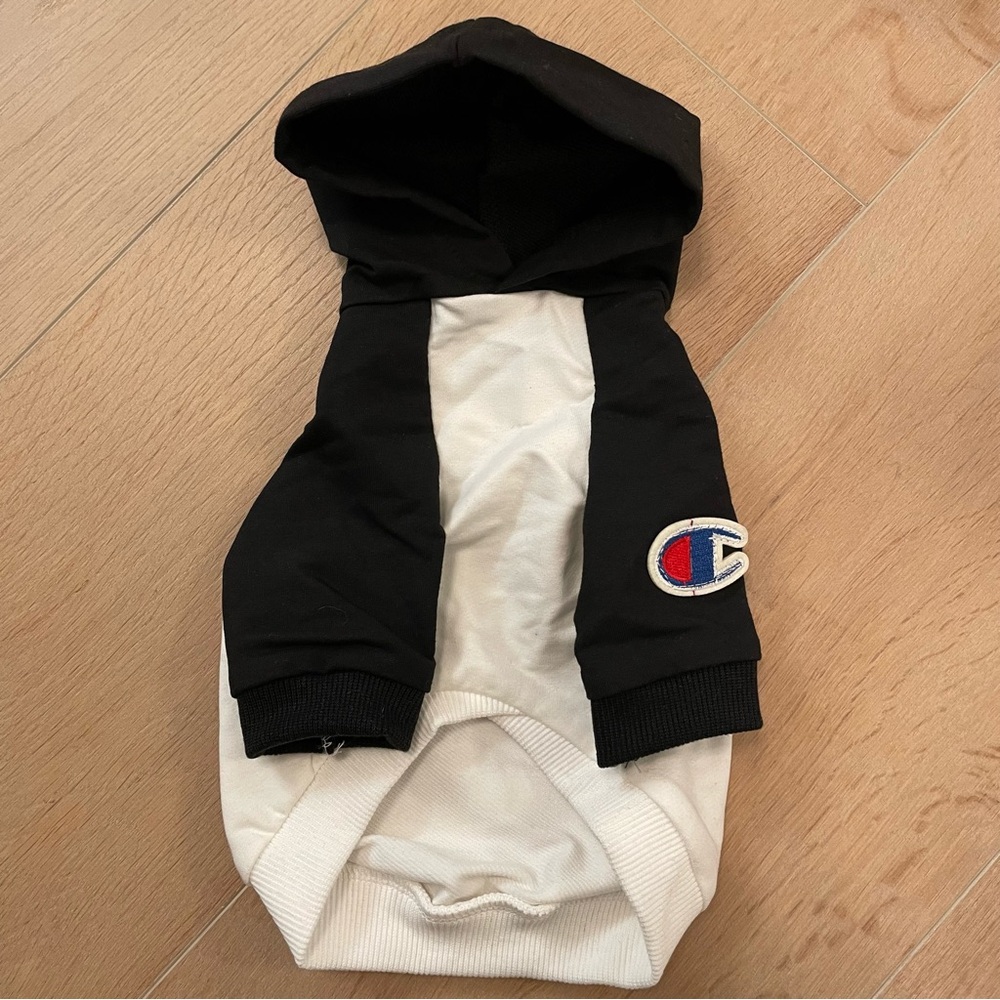 NWOT Dog Champion Copy Black and White Hoodie